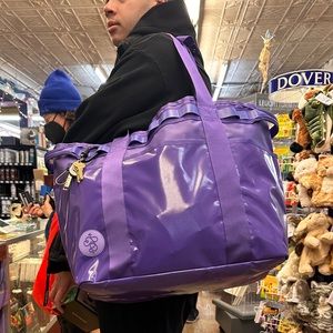 Baboon To The Moon Tote Mega 40L